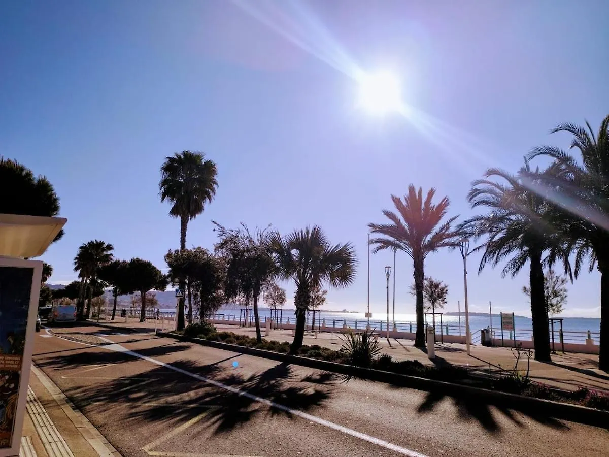 Апартаменты Nouveau ! Studio Avec Terrasse Dans Residence En Face De La Mer - Cannes Midi Франция